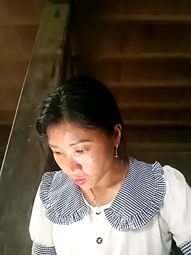 Snapshot of Hiniyk2 chatting on 06/15/26, 10:28 Hiniyk2 online show from 06/15/26, 10:28