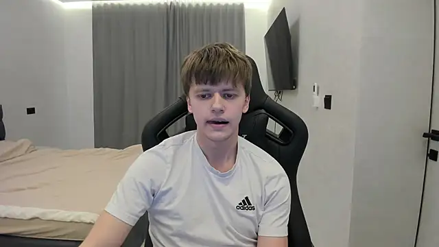 bonekoambalabu online show from 04/24/26, 02:19