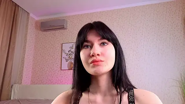 AveloriaLove online show from 02/01/26, 10:25