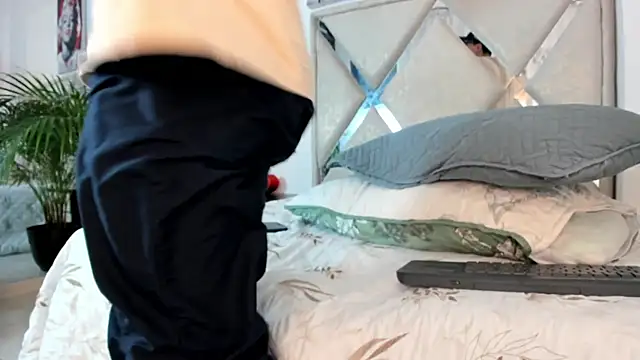 Snapshot of Liam_saint chatting on 02/27/26, 01:11 Liam saint online show from 02/27/26, 01:11