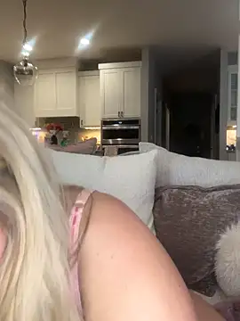 Snapshot of docmilf12 chatting on 02/18/26, 01:12 docmilf12 online show from 02/18/26, 01:12