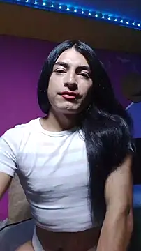 Snapshot of Selena_Nova chatting on 05/05/26, 06:21 Selena Nova online show from 05/05/26, 06:21
