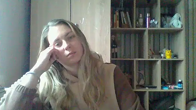 VikiLove765 online show from 02/24/26, 12:14