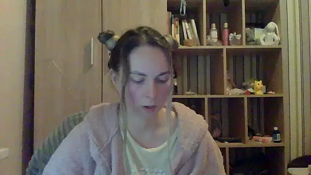 VikiLove765 online show from 02/28/26, 06:20