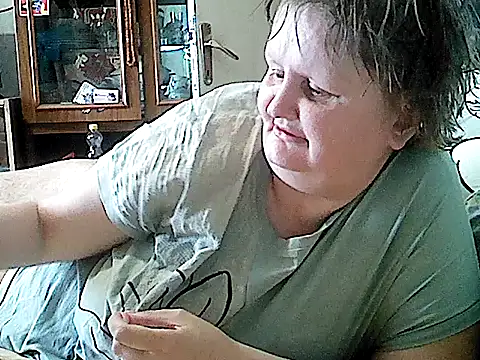 Snapshot of nataly4560 chatting on 04/25/26, 09:34 nataly4560 online show from 04/25/26, 09:34