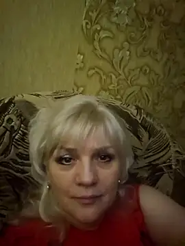 Snapshot of AliceStar333 chatting on 01/06/26, 04:21 AliceStar333 online show from 01/06/26, 04:21