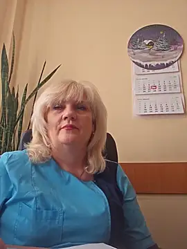 Snapshot of AliceStar333 chatting on 02/03/26, 11:04 AliceStar333 online show from 02/03/26, 11:04