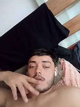 Juninho18c online show from 04/16/26, 01:23