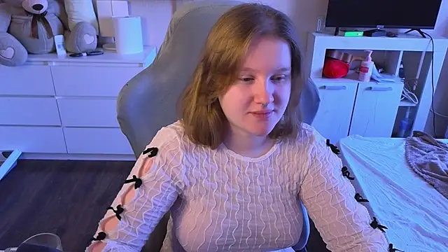 Ol1via online show from 04/14/26, 04:40