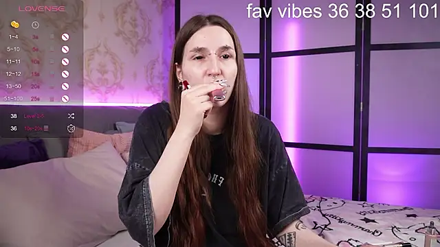 Alice Goth online show from 02/02/26, 03:38