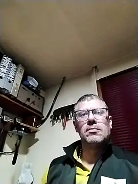 Snapshot of panchotacorta01 chatting on 05/24/26, 11:21 panchotacorta01 online show from 05/24/26, 11:21