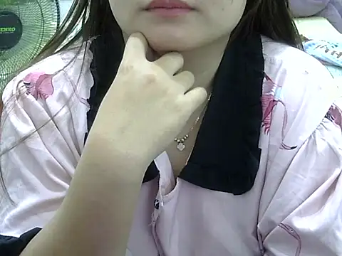 Sarah no land online show from 05/10/26, 07:13
