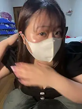 Snapshot of puni_0312 chatting on 01/12/26, 11:37 puni 0312 online show from 01/12/26, 11:37