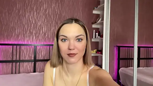 Snapshot of Flora_Amber chatting on 01/16/26, 08:29 Flora Amber online show from 01/16/26, 08:29