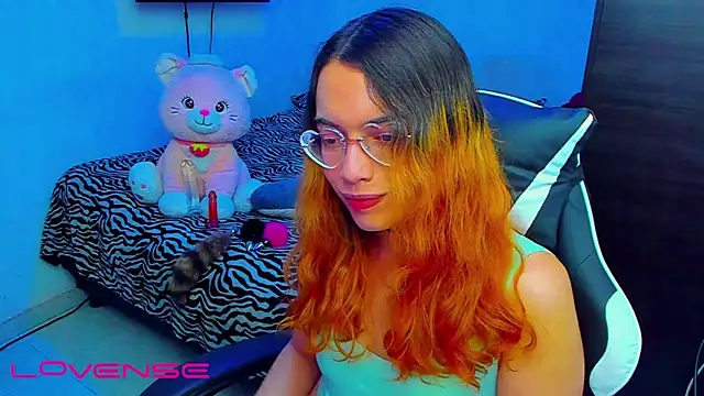 lillykittyyy online show from 04/23/26, 03:08