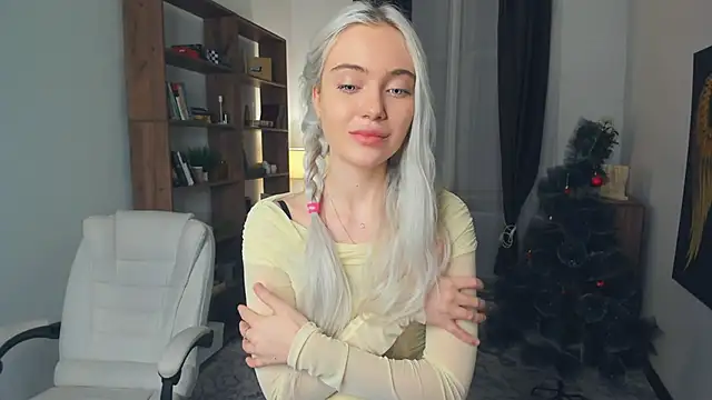 KristalCrowner online show from 01/15/26, 08:01