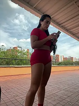 RoseOnYou online show from 04/10/26, 07:29