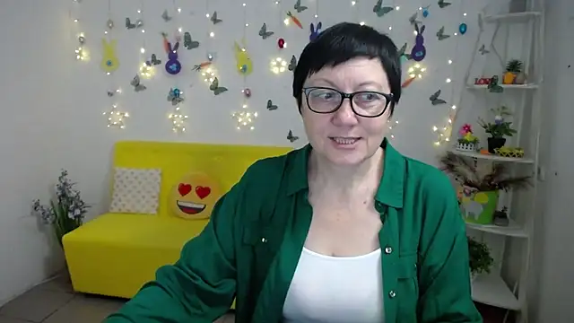 EmilyL0ve online show from 04/09/26, 05:18