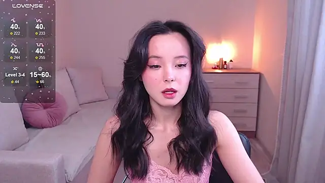 lia hetty online show from 02/14/25, 12:25