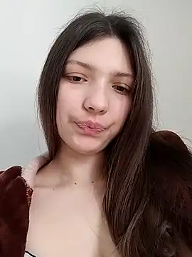 Snapshot of LunaTori456 chatting on 02/27/26, 11:43 LunaTori456 online show from 02/27/26, 11:43