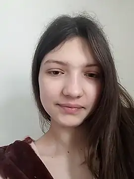 Snapshot of LunaTori456 chatting on 03/04/26, 08:20 LunaTori456 online show from 03/04/26, 08:20