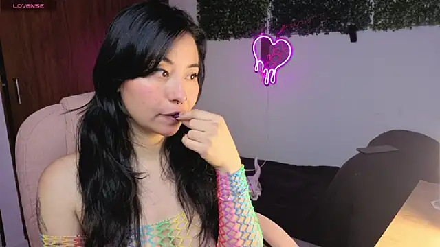Snapshot of LolaOpalX chatting on 04/22/26, 12:24 LolaOpalX online show from 04/22/26, 12:24