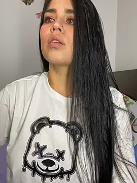 sophyy white online show from 04/22/26, 12:02