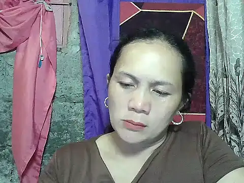 Snapshot of prettymomma24xx chatting on 05/08/26, 02:00 prettymomma24xx online show from 05/08/26, 02:00