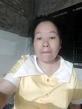 donaaa2 online show from 04/18/26, 07:29