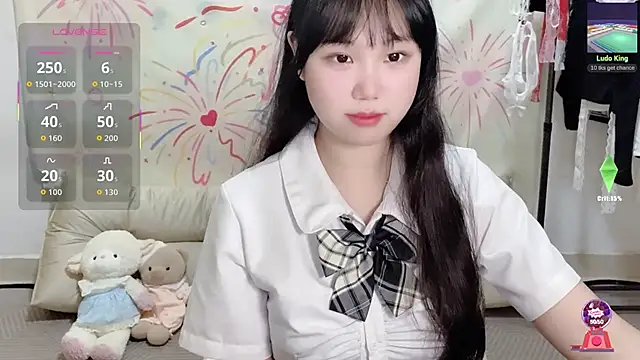 Snapshot of xiaoguai99 chatting on 06/14/26, 11:34 xiaoguai99 online show from 06/14/26, 11:34