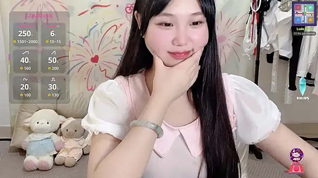 xiaoguai99 online show from 06/27/26, 08:41