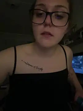 Snapshot of DaisyBaizee chatting on 06/01/26, 12:01 DaisyBaizee online show from 06/01/26, 12:01