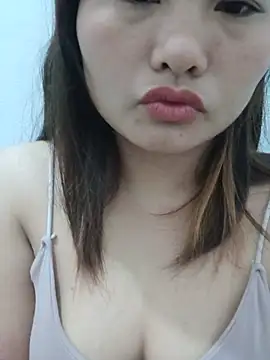 Snapshot of Sweet--Sexy chatting on 07/19/26, 06:55 Sweet--Sexy online show from 07/19/26, 06:55