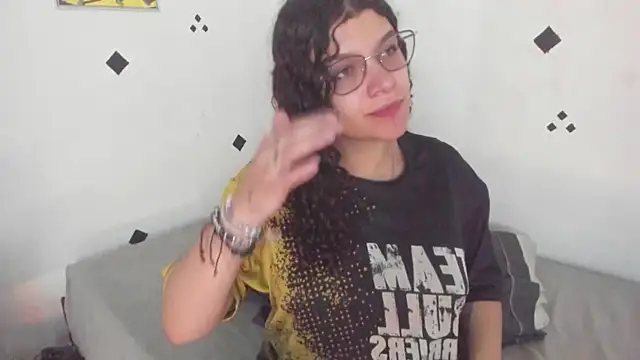 Snapshot of wendybeckett3 chatting on 03/28/26, 04:06 wendybeckett3 online show from 03/28/26, 04:06