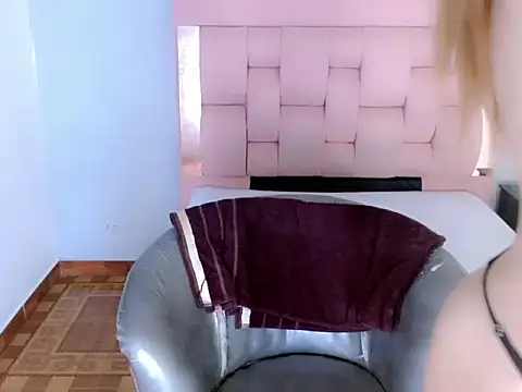 sora jun online show from 04/21/26, 02:51