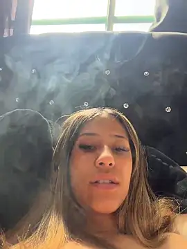 vicky bass  online show from 04/04/26, 02:03