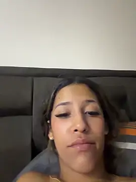vicky bass  online show from 05/19/26, 01:11