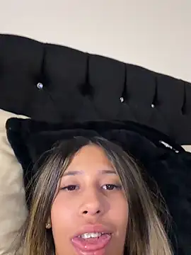 vicky bass  online show from 06/01/26, 03:08