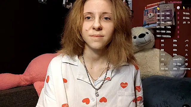 TiaraHenegan online show from 02/03/26, 07:24