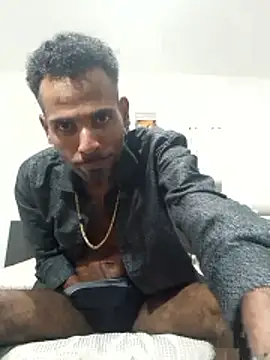 Snapshot of moreno_alpha_br chatting on 01/15/26, 11:48 moreno alpha br online show from 01/15/26, 11:48