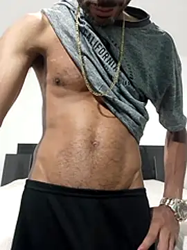 Snapshot of moreno_alpha_br chatting on 01/17/26, 10:13 moreno alpha br online show from 01/17/26, 10:13