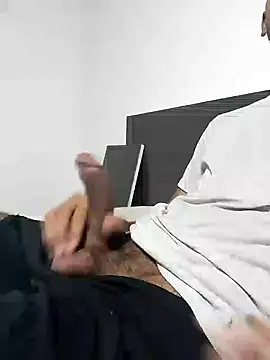 Snapshot of moreno_alpha_br chatting on 02/06/26, 02:16 moreno alpha br online show from 02/06/26, 02:16