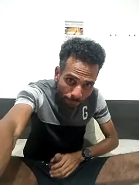 Snapshot of moreno_alpha_br chatting on 02/13/26, 03:02 moreno alpha br online show from 02/13/26, 03:02