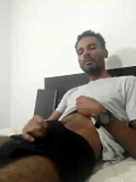 Snapshot of moreno_alpha_br chatting on 03/01/26, 01:07 moreno alpha br online show from 03/01/26, 01:07