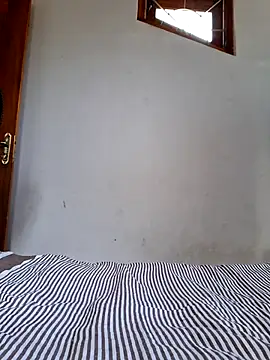 Snapshot of Nishu_Girl2 chatting on 03/03/26, 12:00 Nishu Girl2 online show from 03/03/26, 12:00