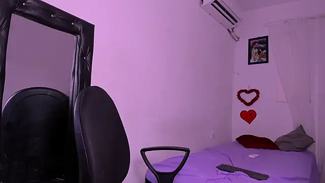 hazel slim online show from 03/10/26, 05:40