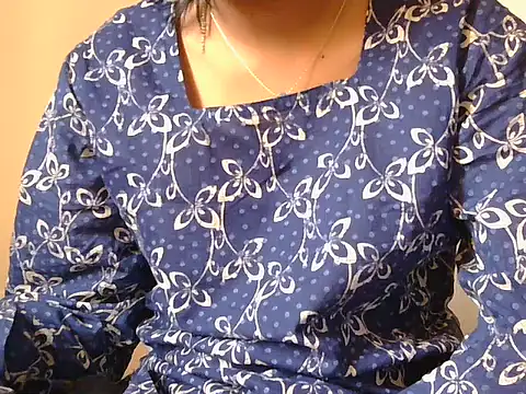 hina 001 online show from 01/15/26, 06:40