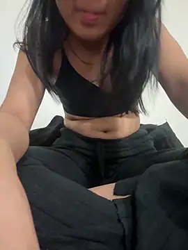 hina 001 online show from 02/17/26, 02:02