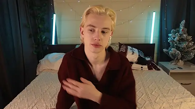 lucidangelok1 online show from 01/08/26, 02:19