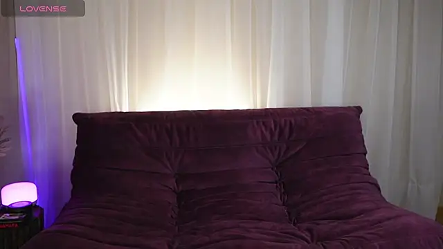 Emely Moon online show from 03/13/26, 07:09